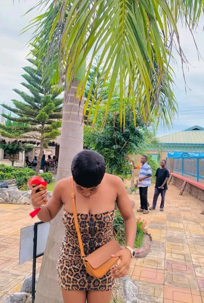 Sophia, Escort, Accra