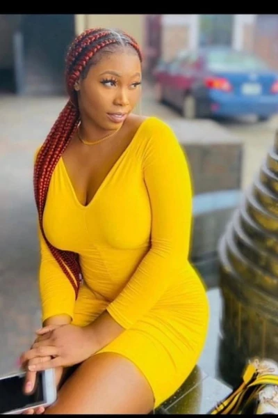 Qisa, Escort, Accra