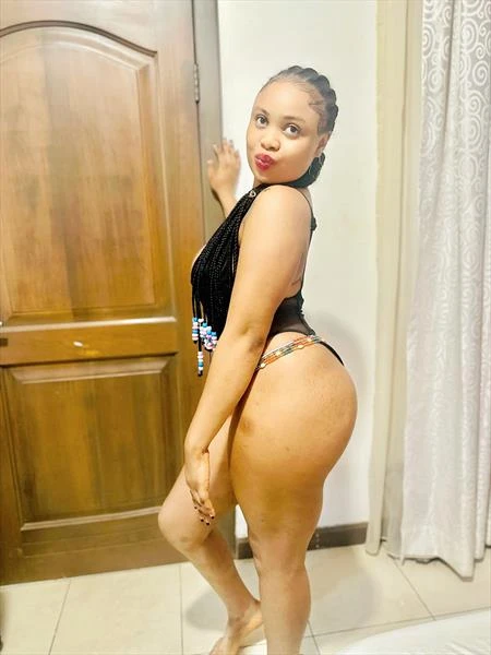 Lisa dahbadass, Escort, Accra