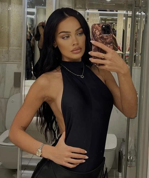 Lola, Escort, Vilnius
