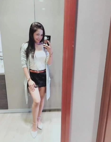 Sandra, Escort, Manila