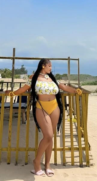 Lycious, Escort, Dakar