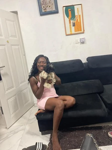 Queenie, Escort, Accra