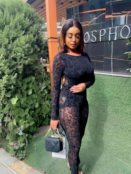 Cumbaby, Escort, Accra