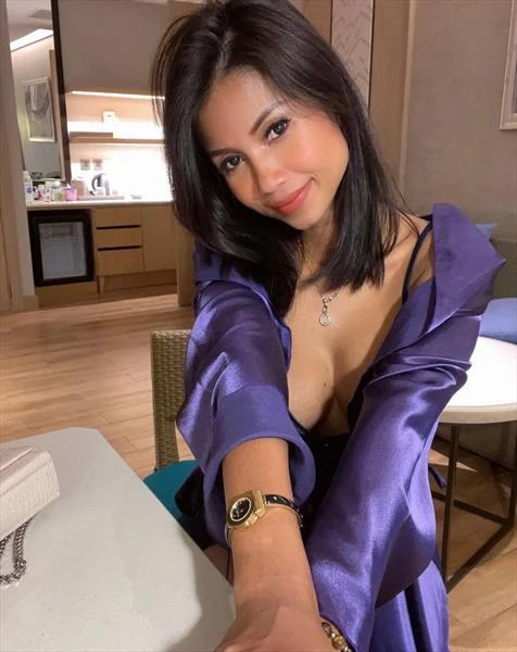Agness, Escort, Hongguang Qidui