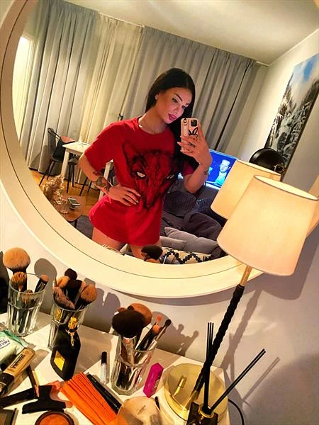Bad Girl, Escort, Stockholm