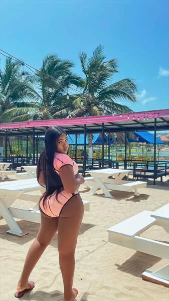 Nina, Escort, Abidjan