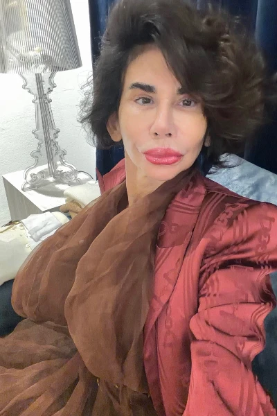 GFE Elena — 1 / 2