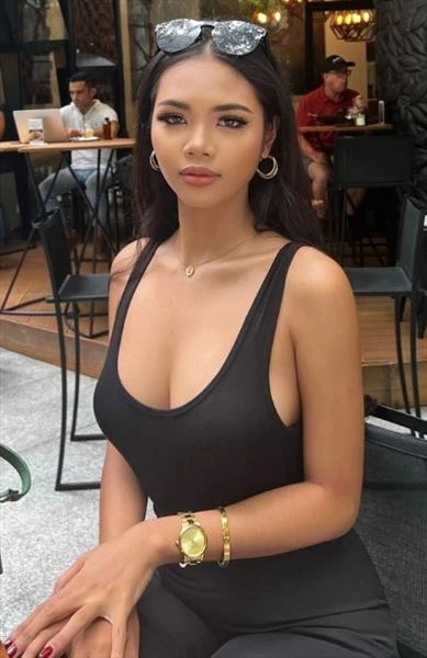 gigi, Escort, Hongguang Qidui
