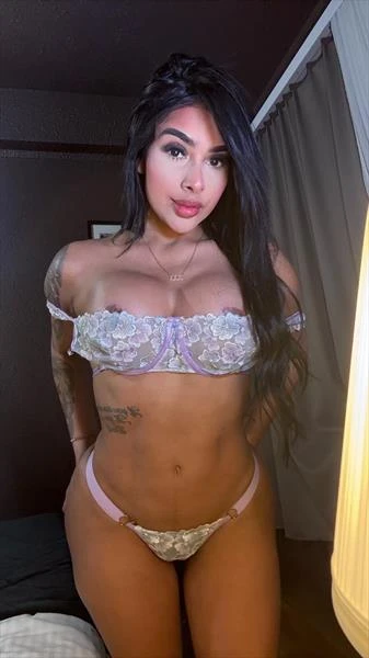 ALESSA BESTT💜💜💜💜, Escort, Reykjavík