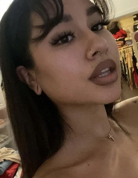Mimi sexy, Escort, Road Town