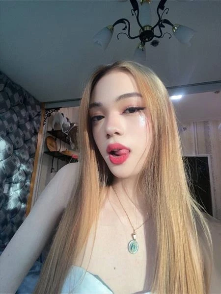 Farrah moan, Escort, Makati