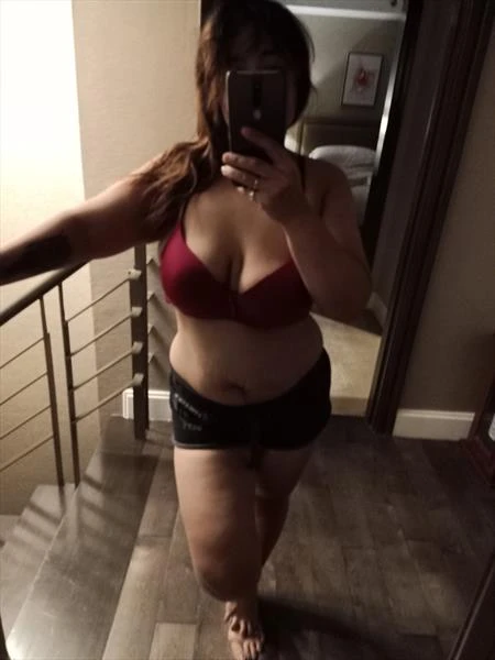 Deena, Escort, Quezon