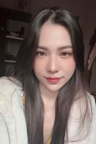 Cherry, Escort, Ho Chi Minh City