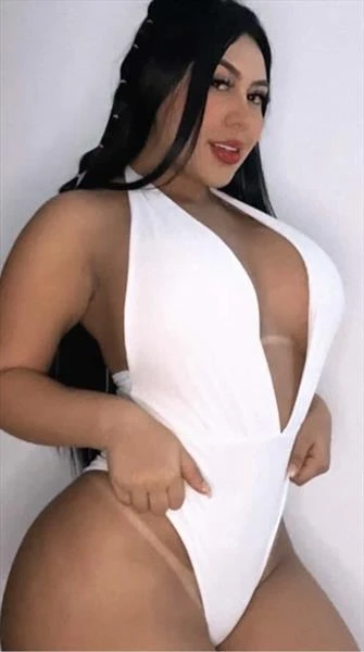 MANUELA, Escort, Nassau