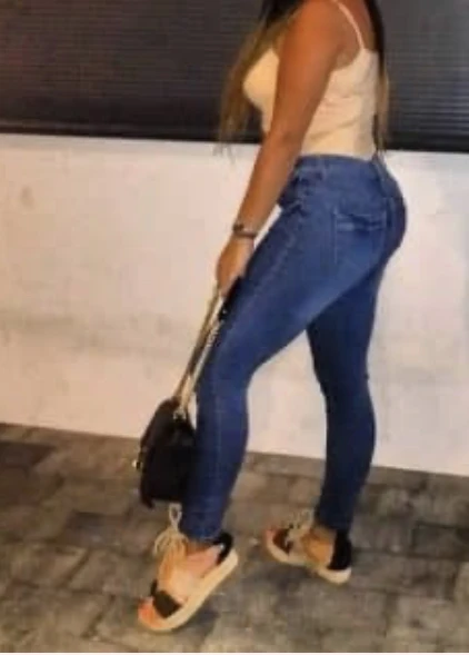 Sara — 1 / 2