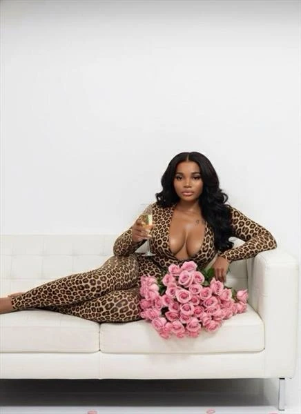 Cele, Escort, Abidjan