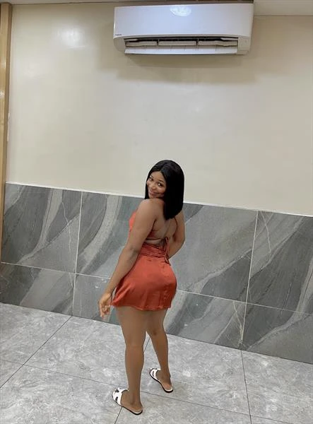 Lina🥰 — 1 / 2