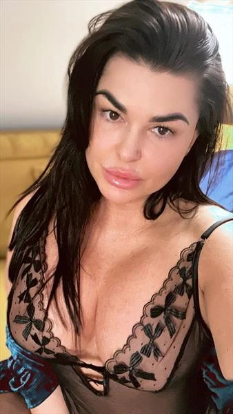 Karina, Escort, Hongguang Qidui