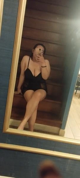Sapphira, Escort, Makati