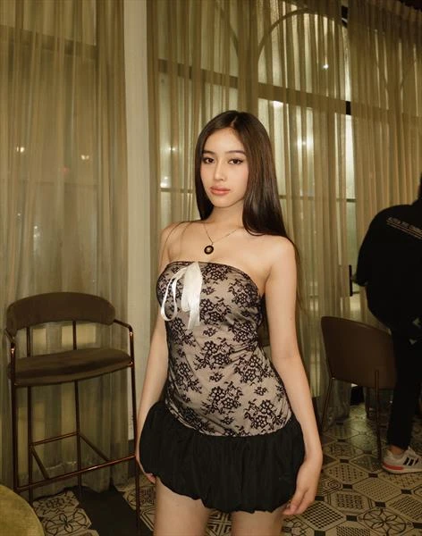 Danica Morales, Escort, Hongguang Qidui