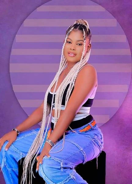geena lulama, Escort, Bloemfontein