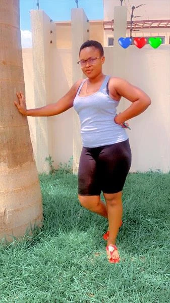 Pinky Thompson, Escort, Kumasi
