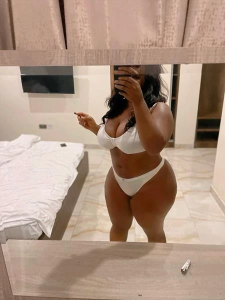 Aria, Escort, Accra