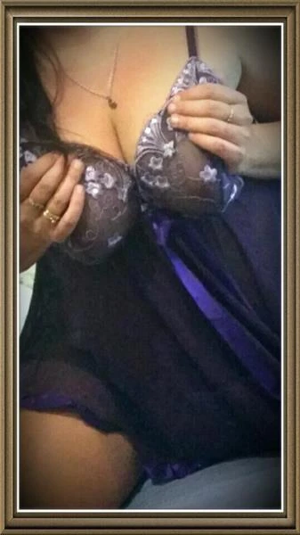 amber, Escort, Townsville