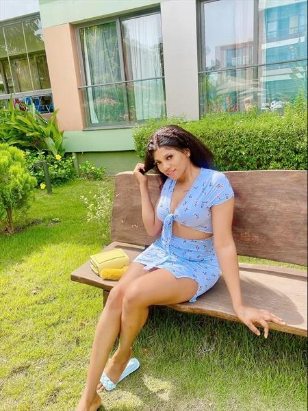 Pretty, Escort, Accra