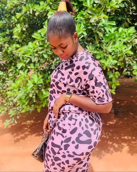 Sandra, Escort, Sekondi-Takoradi