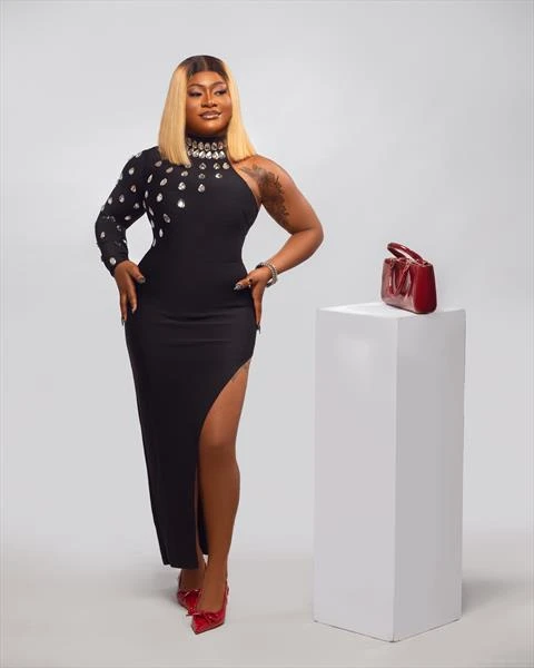 Jazzie Bae, Escort, Sekondi-Takoradi