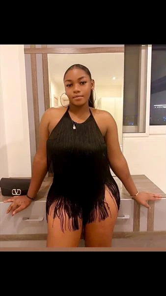 Mollie, Escort, Accra