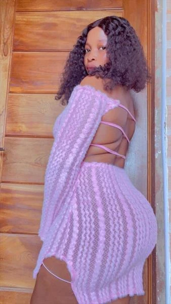 Nicky Bliss, Escort, Accra