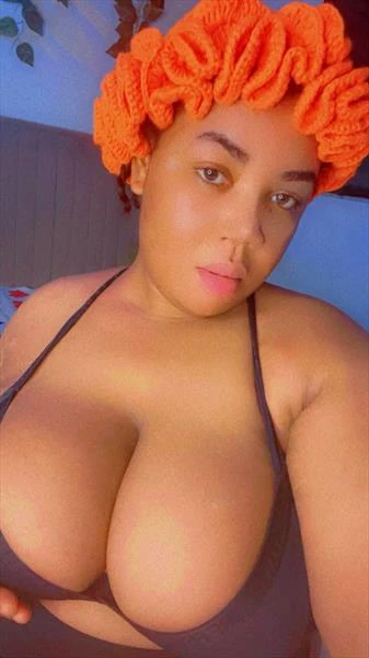 Vanny Baby, Escort, Accra