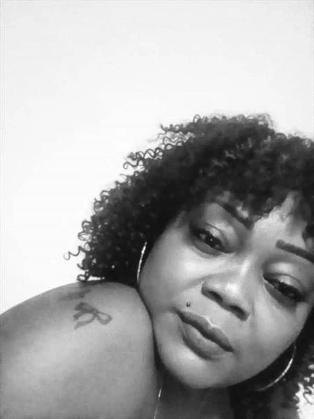 Diva, Escort, Accra
