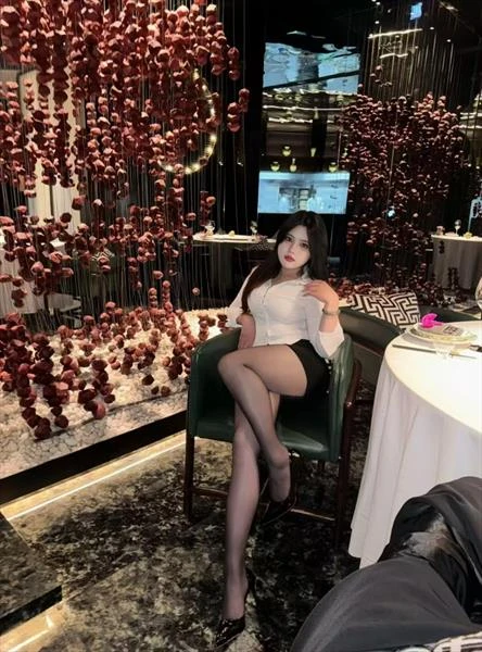 MOMO, Escort, Guangzhou