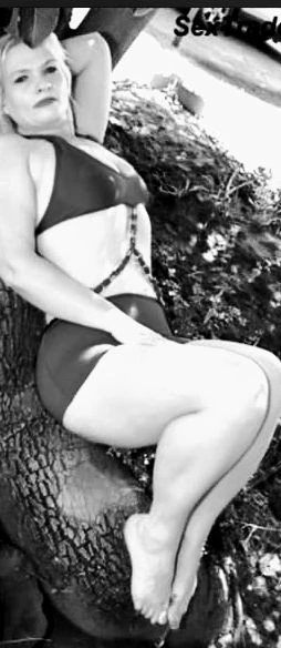 Polla, Escort, Bloemfontein