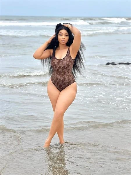 Zara, Escort, Accra
