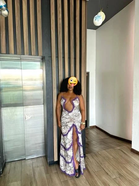 Soso, Escort, Abidjan