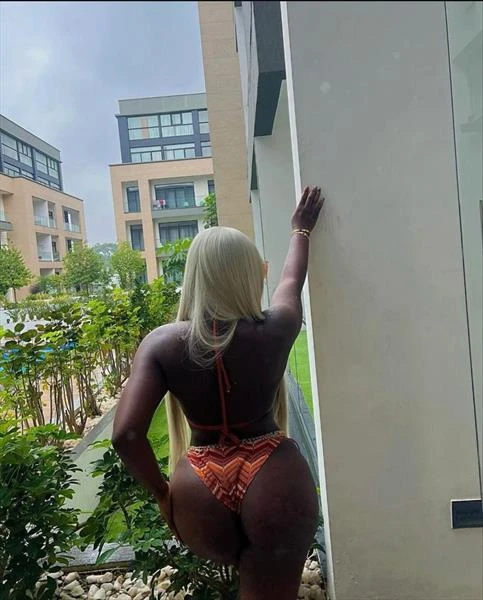 Patra, Escort, Shanghai