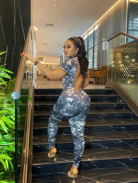 Shantel, Escort, Accra