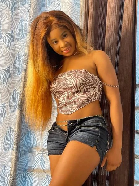 Queen, Escort, Accra