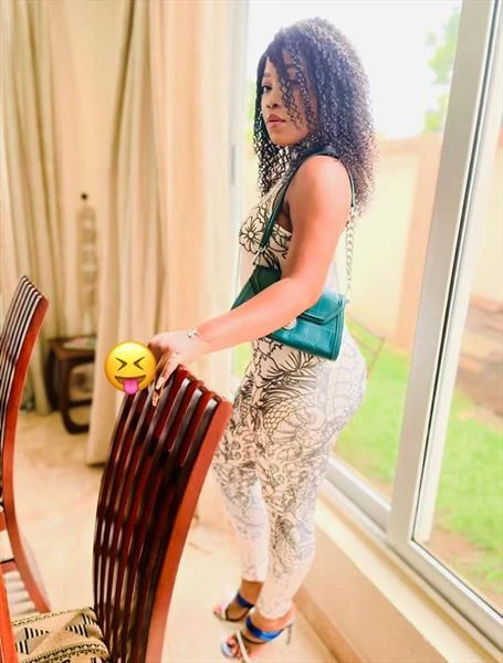 Sapphire, Escort, Accra
