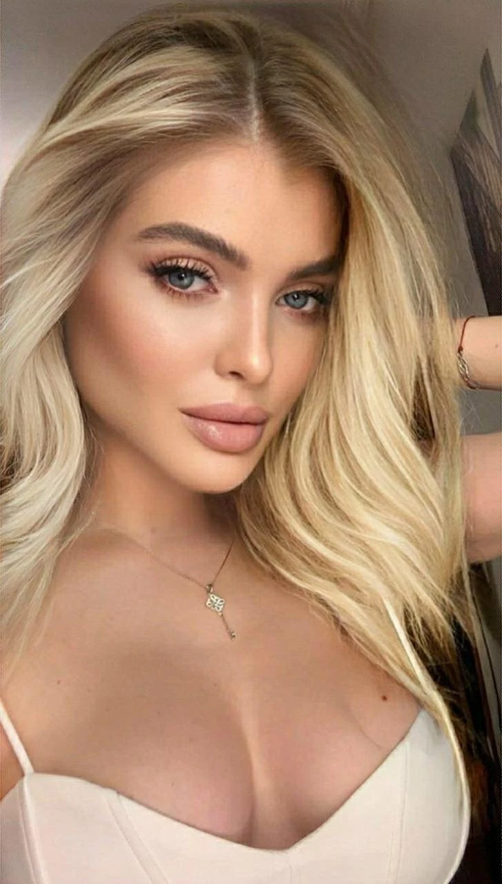 Anna – Russian escort in Armenia — 3 / 13
