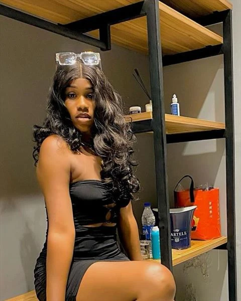 Arial, Escort, Accra