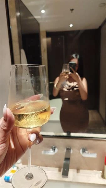 Jean, Escort, Cebuano