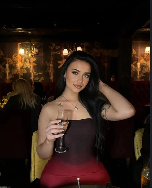 Elena skye, Escort, Reykjavík