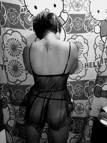 Caroline, Escort, Cebuano