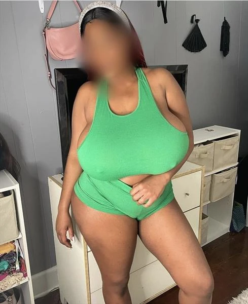 Ebony, Escort, Nassau